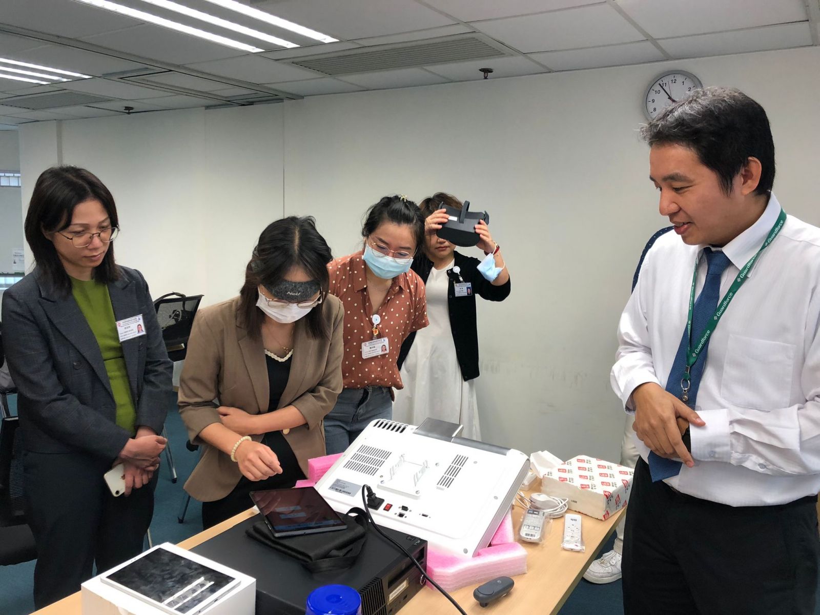 HKAN Visit GF Technovation - Brain Sensor Demo